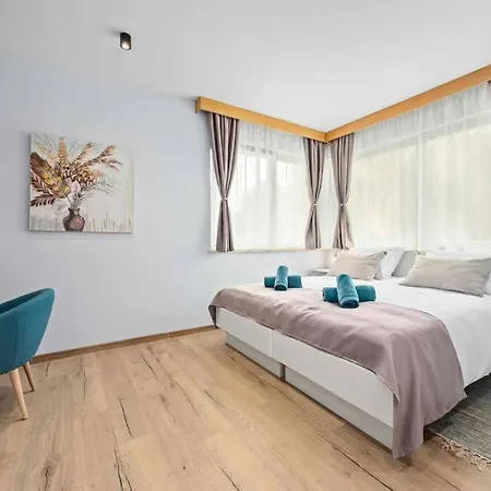 Villa Palma - Seaside Luxury For 6 Person!
