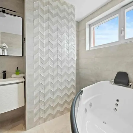 Palma - Seaside Luxury For 6 Person! 빌라 *