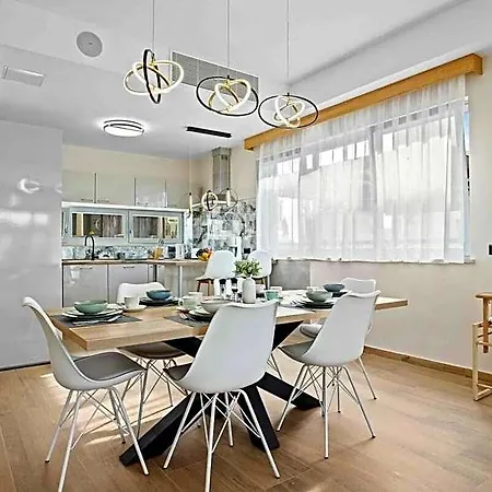 Palma - Seaside Luxury For 6 Person! Pula