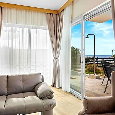 Palma - Seaside Luxury For 6 Person!