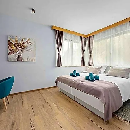 Palma - Seaside Luxury For 6 Person!